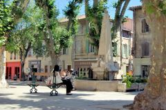 SAINT-REMY-DE-PROVENCE-Place-Jules-Pelissier