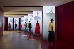 3-DIOR-GALERIE-DIOR-ALLURE-©-Kristen-Pelou-4