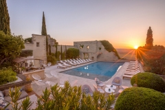 Le-Vieux-Castillon-Piscine-Lever-de-soleil6©WanderlustLab
