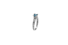 TOURNAIRE_Bague-French-Kiss-en-or-et-topaze-bleue-et-diamants_A-partir-de-1070E
