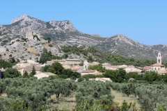 Aureille-Le-village-depuis-loratoire-St-Joseph-4