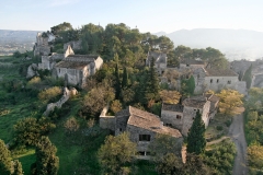 Eygalieres-Vieux-Village-Photo-OTI-Alpilles-en-Provence