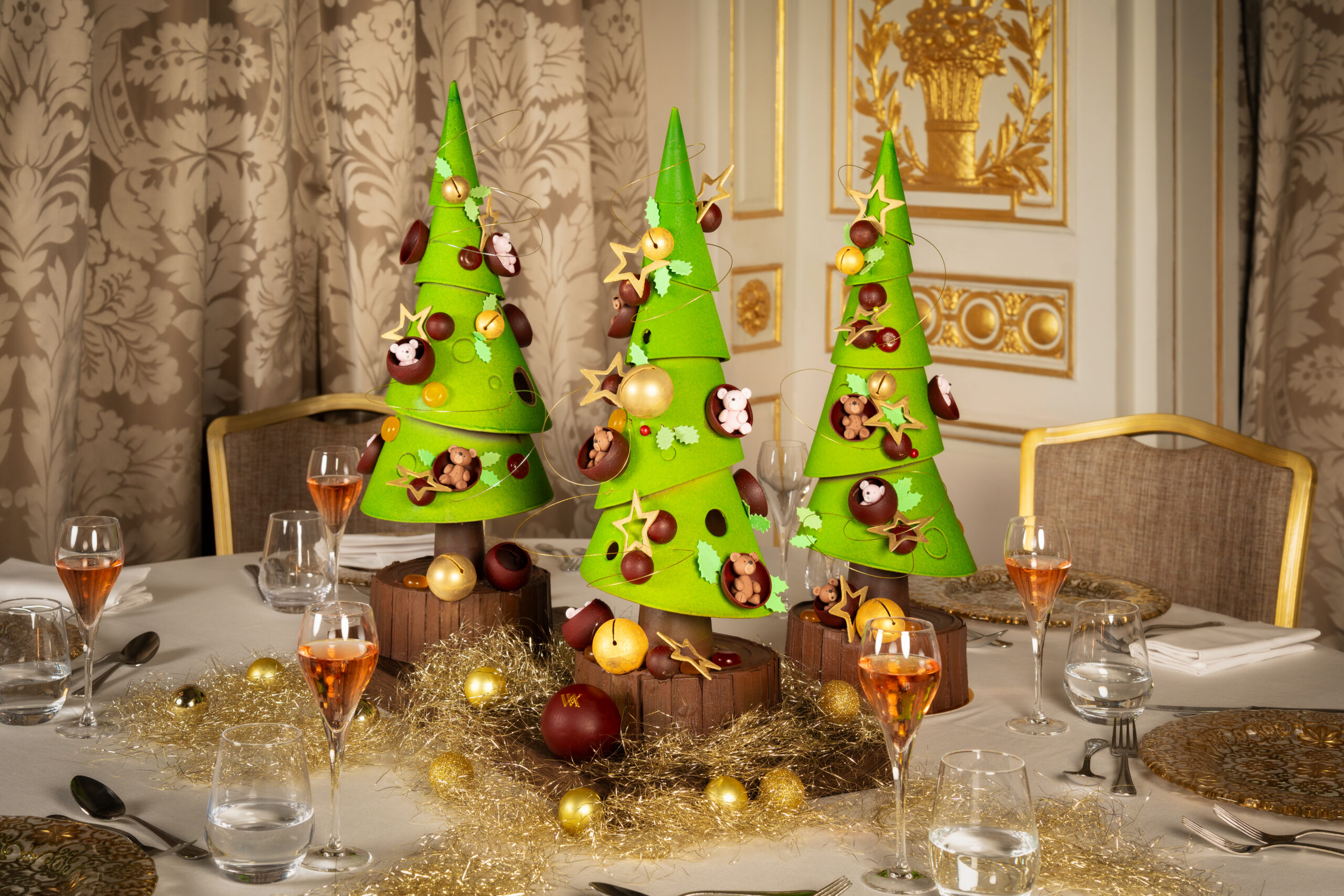 Bûche de Noël 2023 Airelles Château de Versailles - Les plus belles bûches  de Noël 2023 - Elle