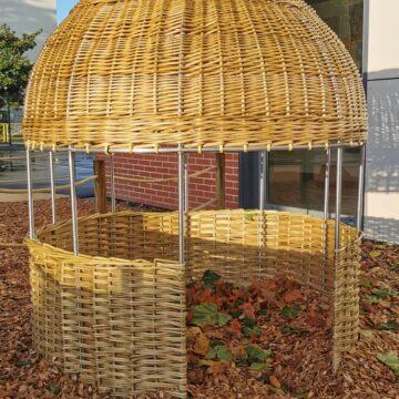 Cabane en osier réalisée sur mesure