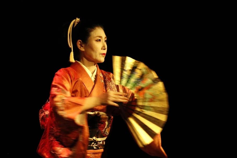 Démonstration de jiuta-maï